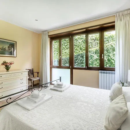 Apartment Dream I *